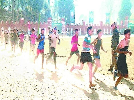 The first day of the two thousand young rushed Uttarakhand